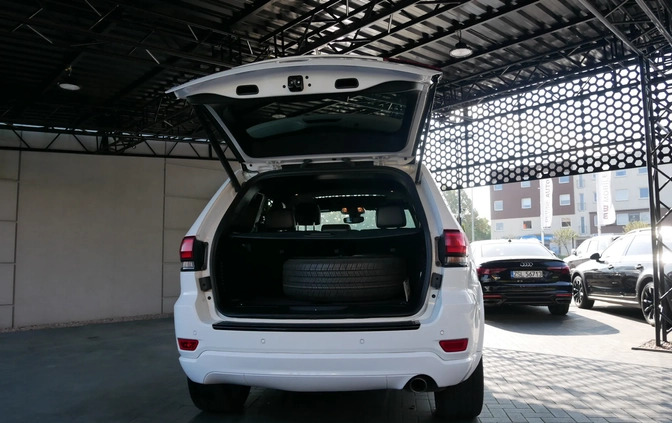Jeep Grand Cherokee cena 112900 przebieg: 92000, rok produkcji 2018 z Drawno małe 436
